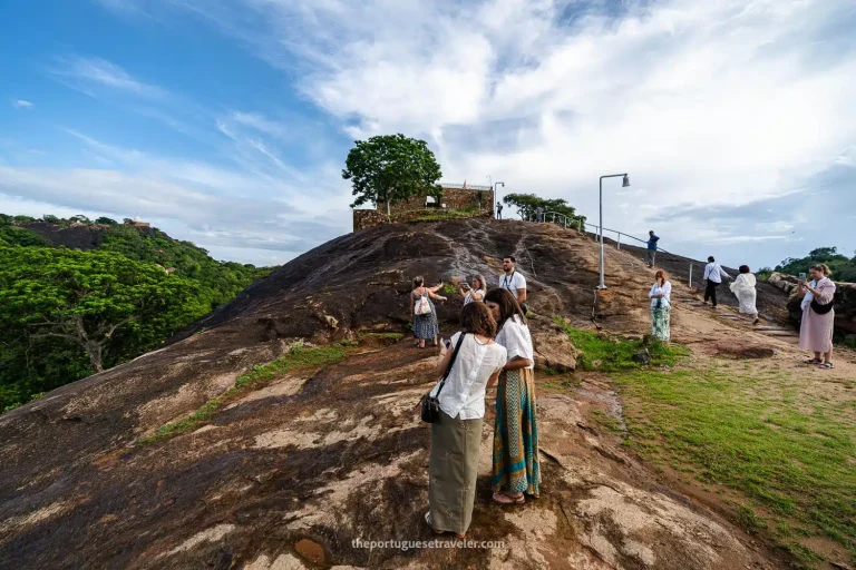 sithulpawwa-rock-temple-yala-sri-lanka-8.jpg